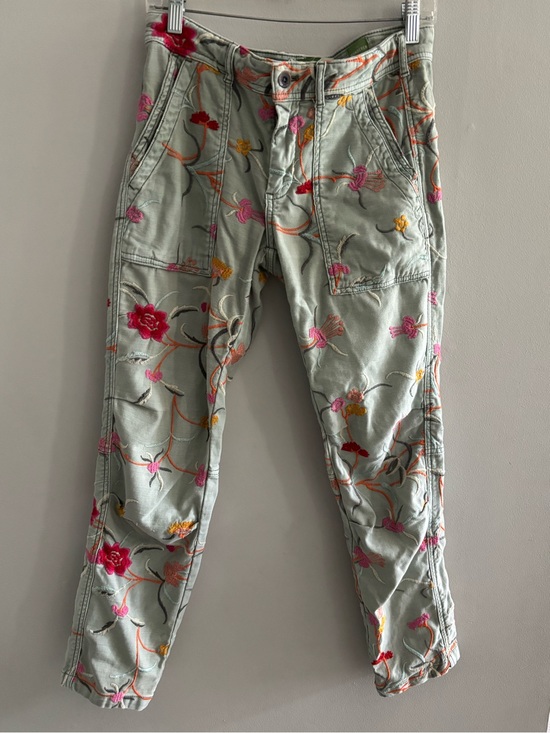 Anthropologie Pants - Anthropologie Pilcro Wanderer Embroidered Floral Cargo Pant Sage Pink Size 26